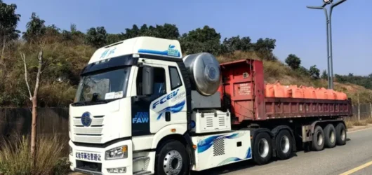 China launches first public-road pilot of liquid hydrogen heavy truck